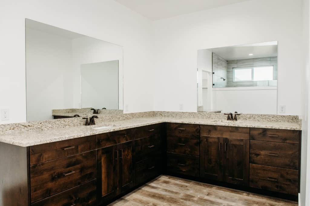Bathroom cabinets Willard Utah