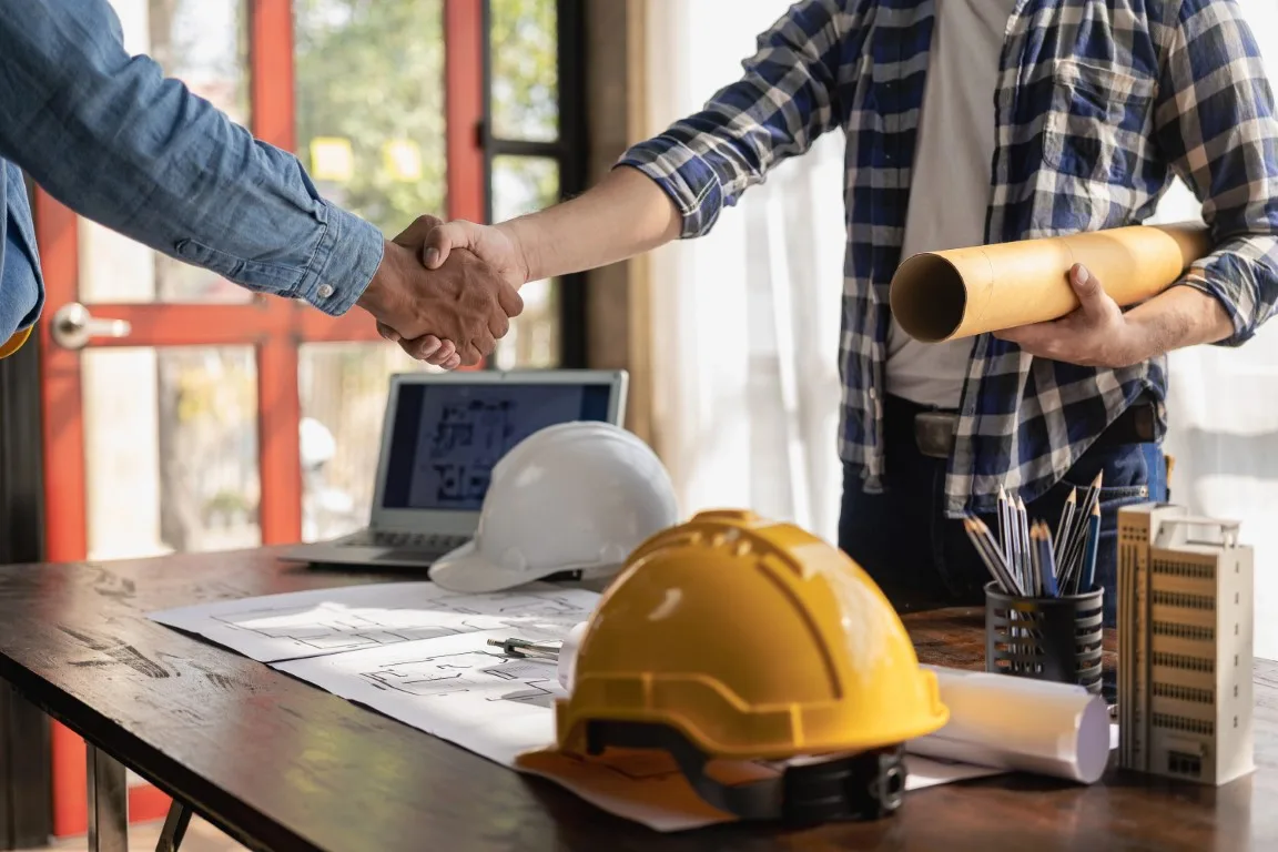 Top 7 Red Flags When Hiring a Custom Cabinetry Contractor