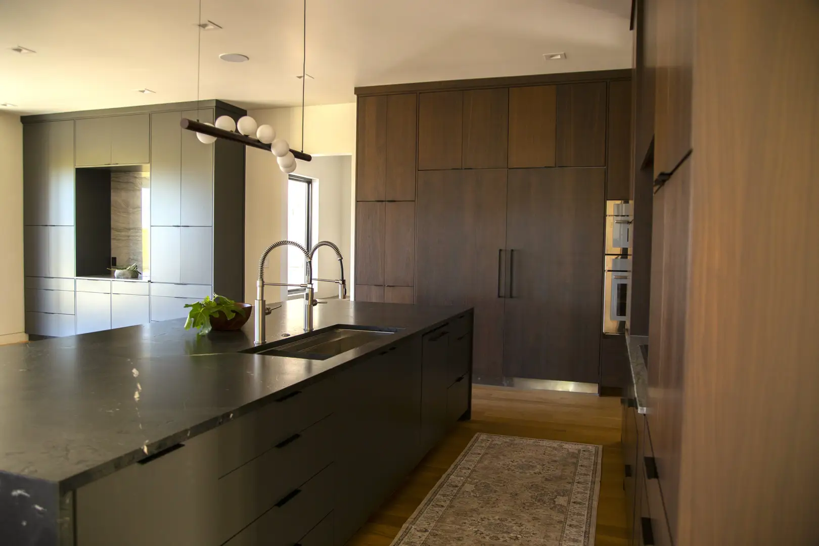 Modern Elegance: A Deep Dive into the Andersen Residence